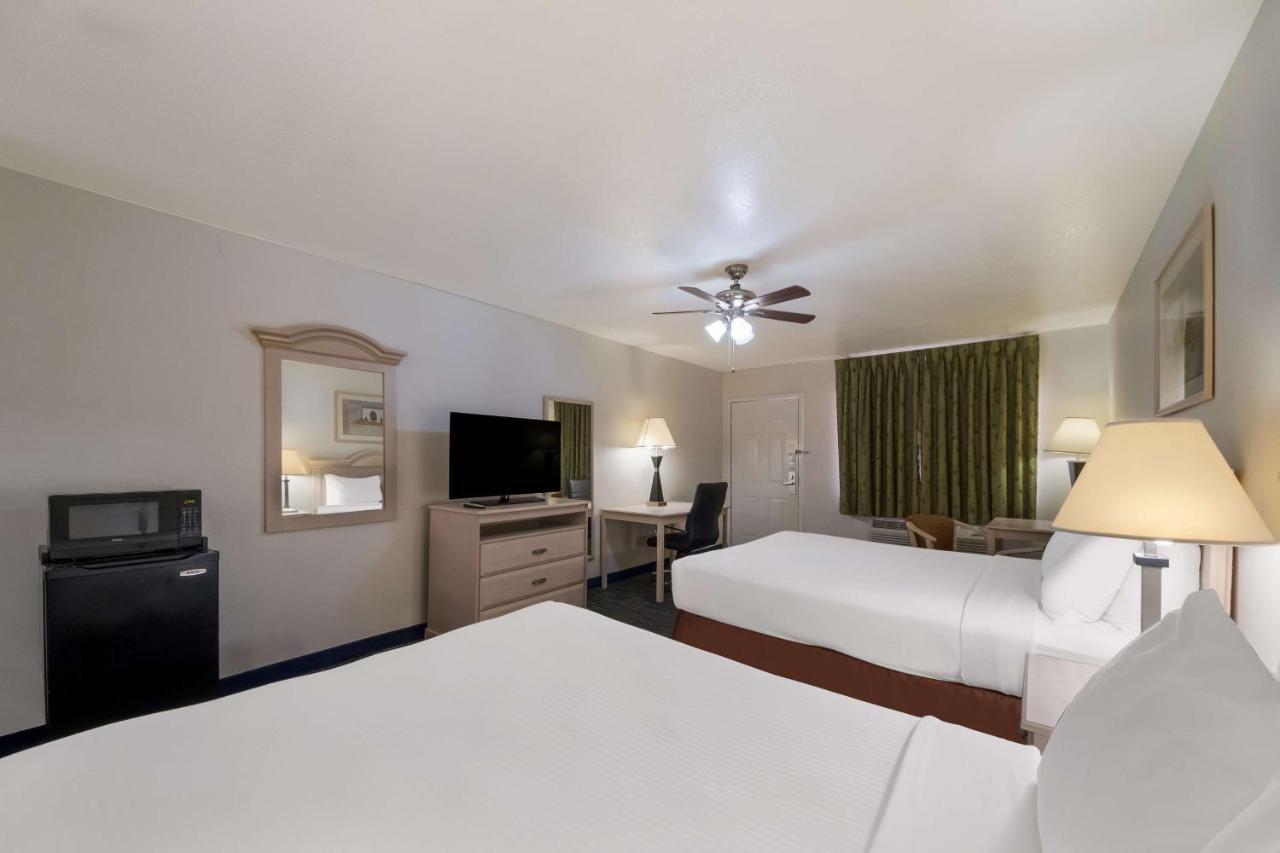 Surestay By Western Hotel 3*