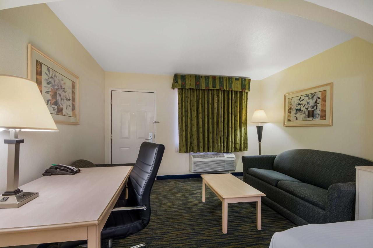Surestay By Western Hotel 3*