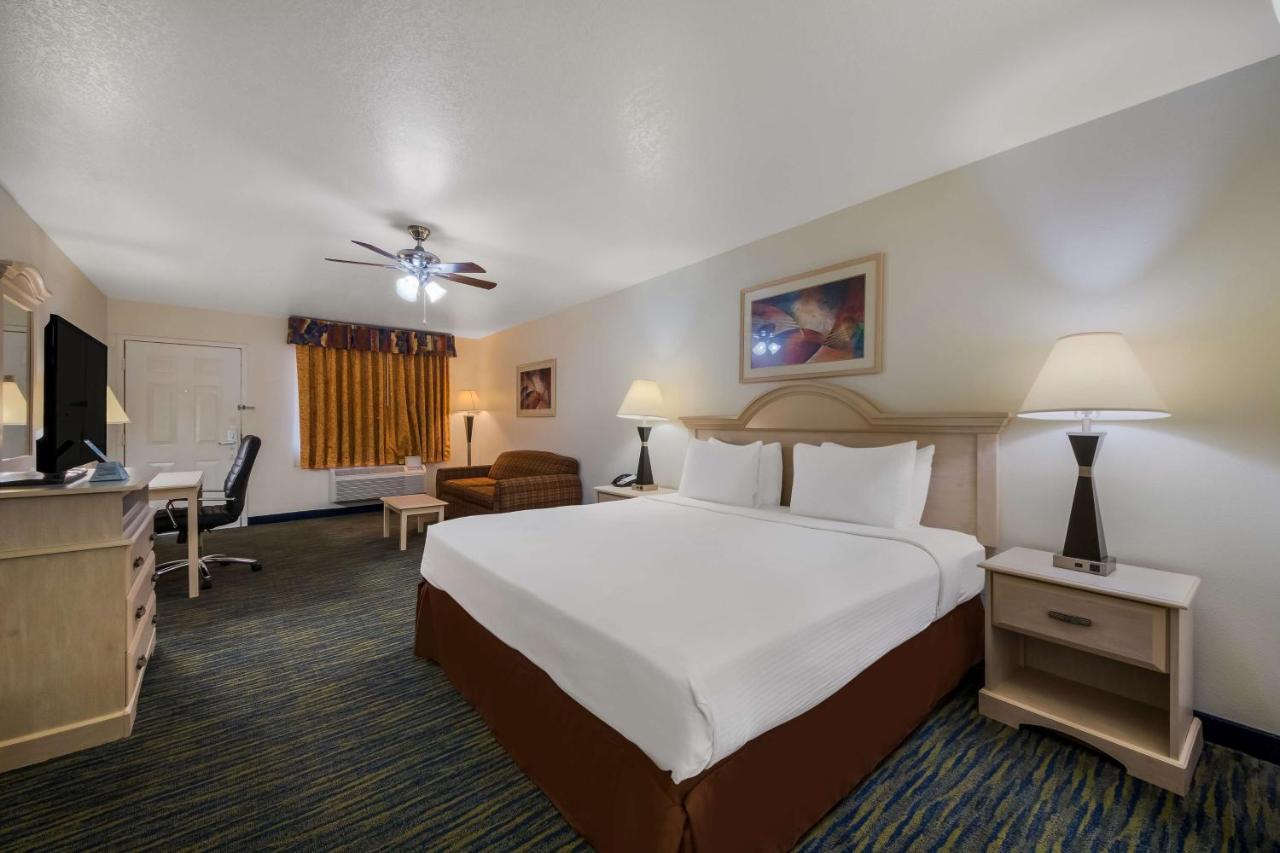Hotel Surestay By Best Western 3*